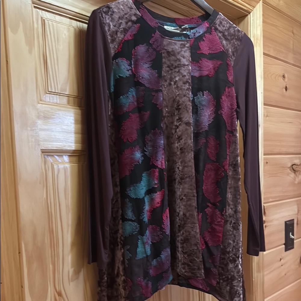 Multicolor Long Sleeve Tunic Top new never worn